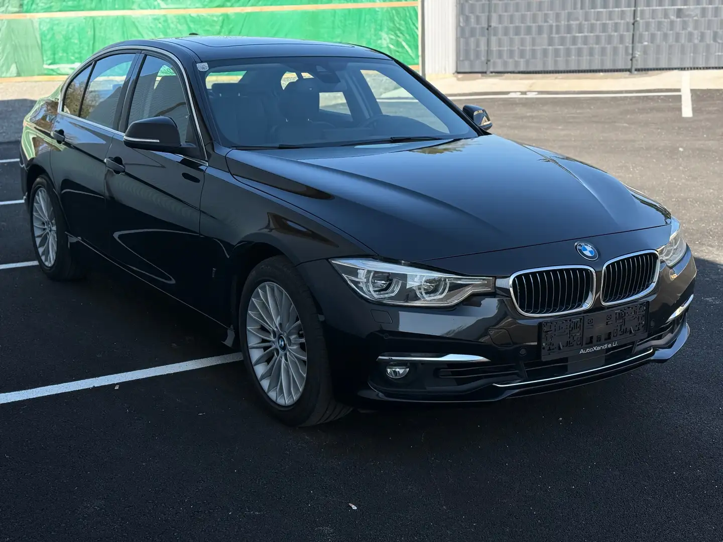 BMW 330 330 e *B48*Luxury Line*Schiebedach* ACC*H&K*RFK* Schwarz - 2