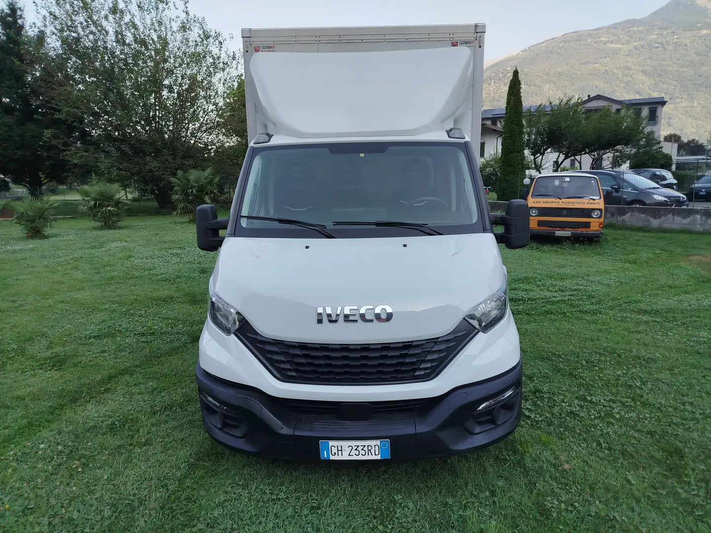 Iveco Daily 2.3 MLJ 35-140 136CV 3 POSTI BOX + IVA Bianco - 2