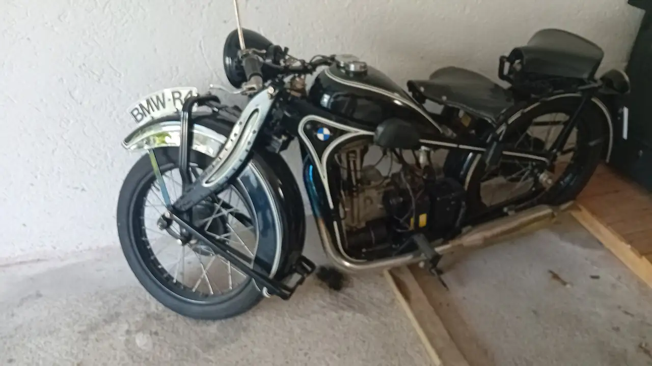 BMW R 4