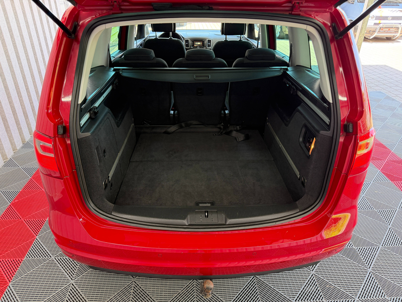 SEAT Alhambra I-Tech DSG Pano Led Kamera AHK Keyless Navi SHZ ODC Tempo — photo 13