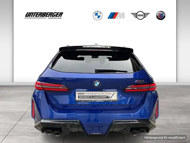 BMW M5 view 5