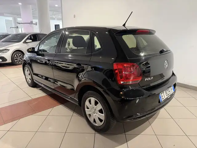Volkswagen Polo view 3