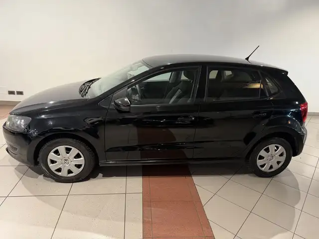 Volkswagen Polo view 2
