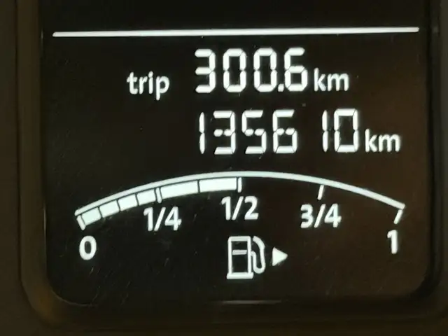 Volkswagen Polo view 12