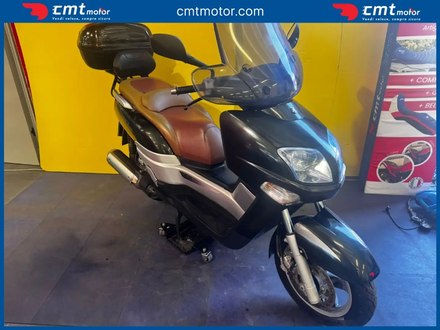 Yamaha XC 300 Versity - 2