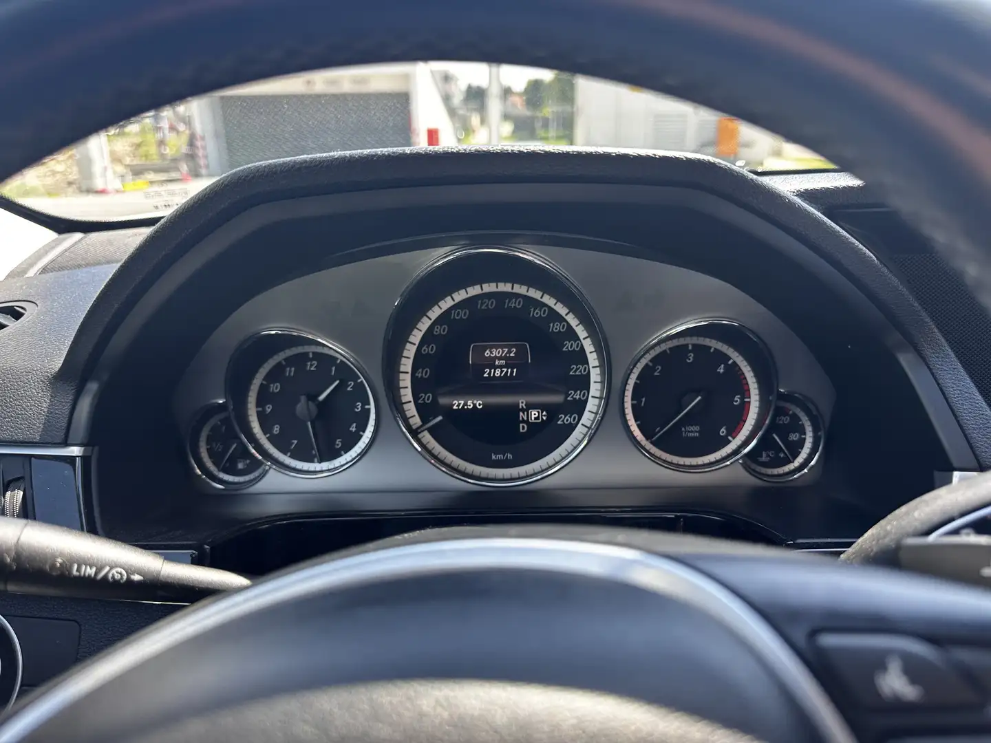 Mercedes-Benz E 220 CDI DPF BlueEFFICIENCY 7G-TRONIC Elegance - 1