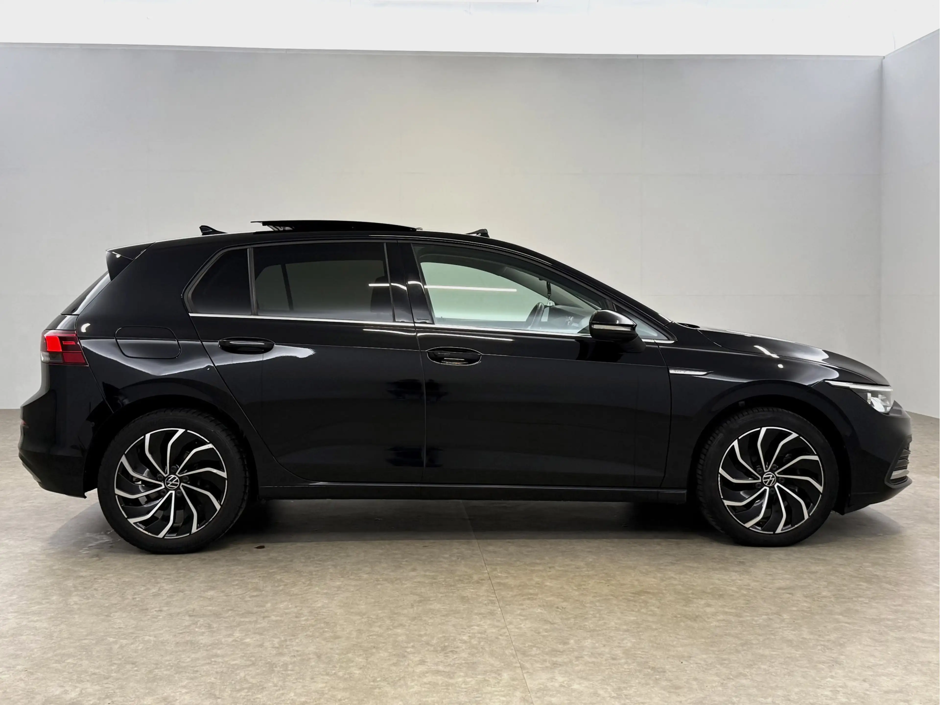 Volkswagen e-Golf 1.5 eTSI | Pano | Virtual | Camera | Sfeer | Cruis — photo 10