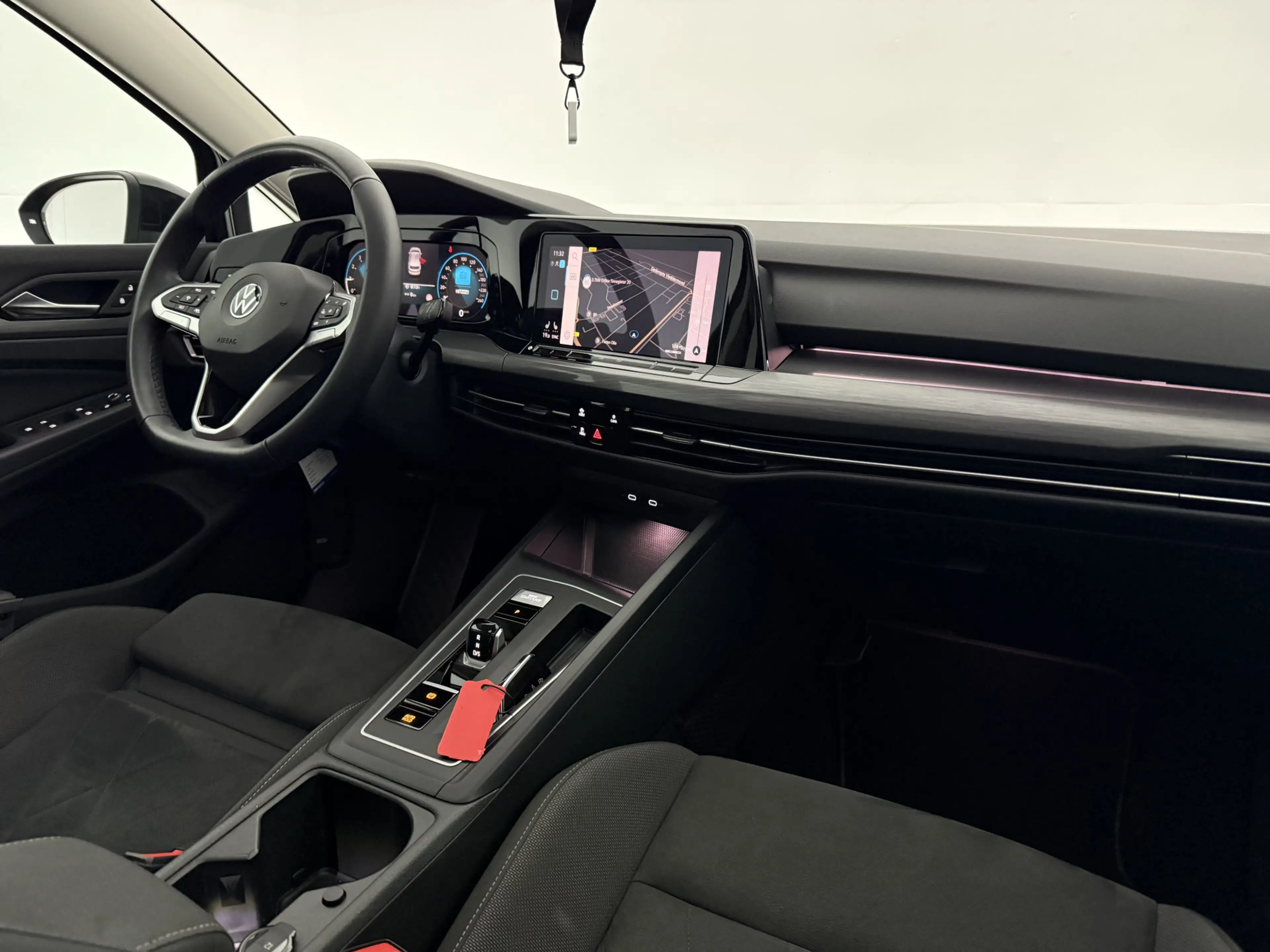 Volkswagen e-Golf 1.5 eTSI | Pano | Virtual | Camera | Sfeer | Cruis — photo 4