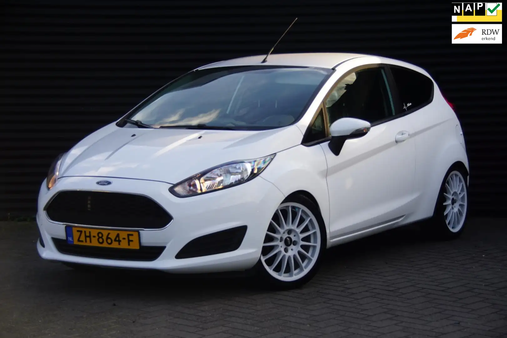 Ford Fiesta 1.25 | Sport | Airco | Lichtmetaal | Goed onderhou Blanc - 1