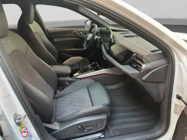 Audi A5 view 4