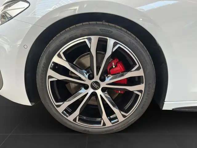 Audi A5 view 7