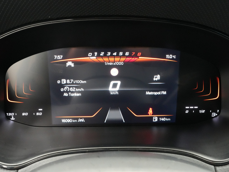 SEAT Arona Style ACC NAVI KAM SHZ LED — photo 5
