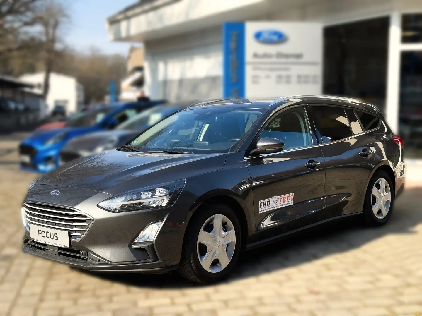 Ford Focus Cool & Connect Grau - 1