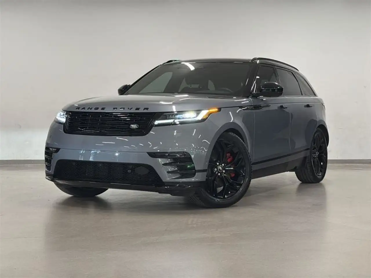 2025 Land Rover Range Rover Velar