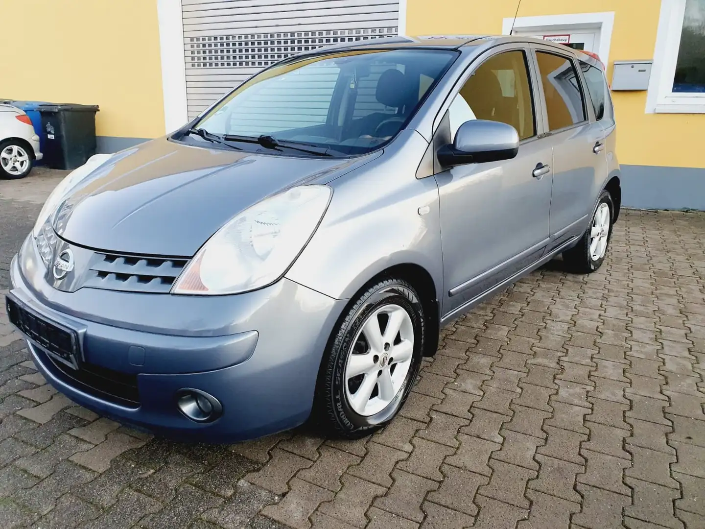 Nissan Note Acenta *Automatik *1. Hand *Tüv neu Grau - 1