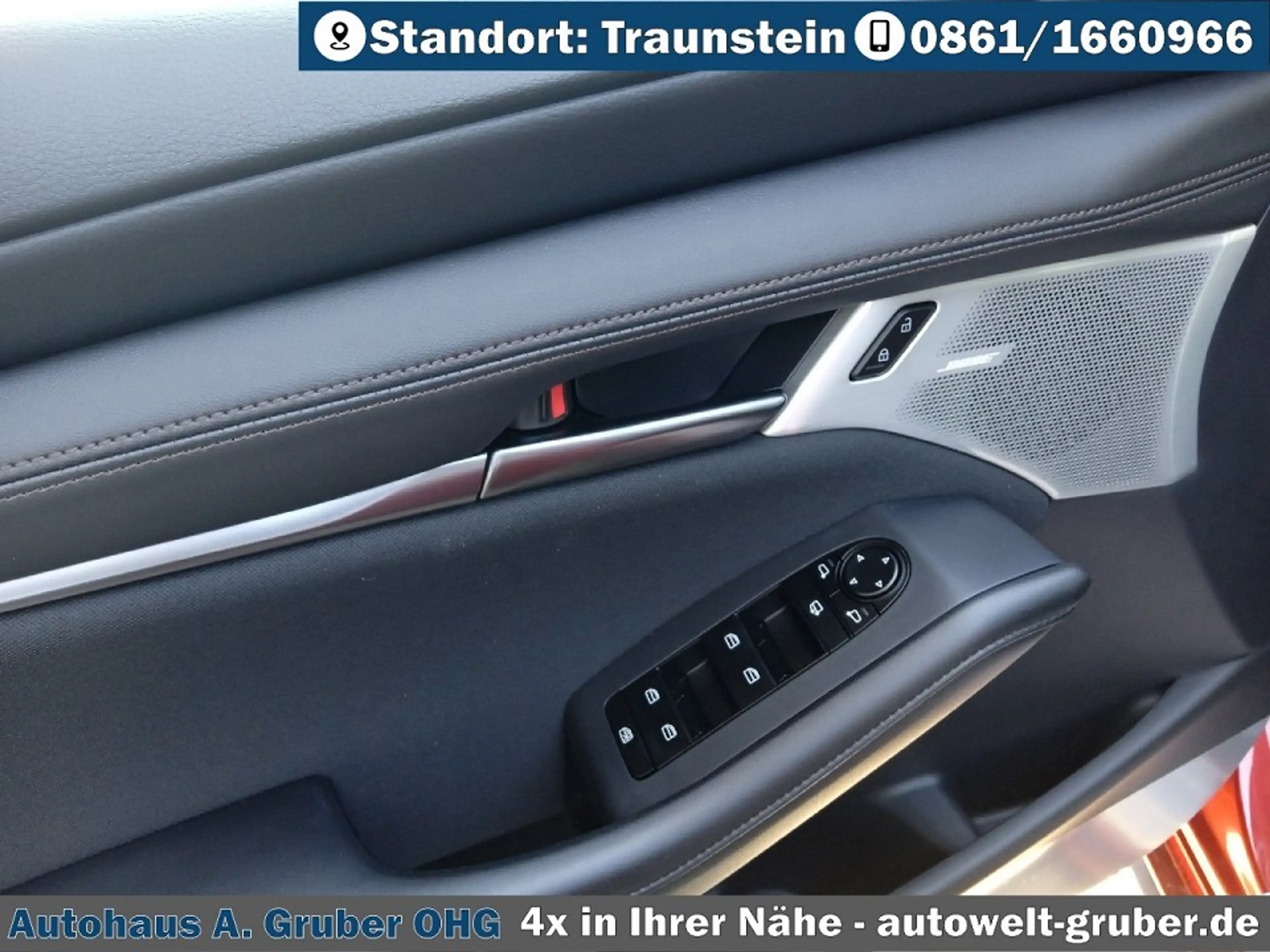 Mazda 3 Fastback 2.5L e-SKYACTIV G Automatik Exclusive — photo 11