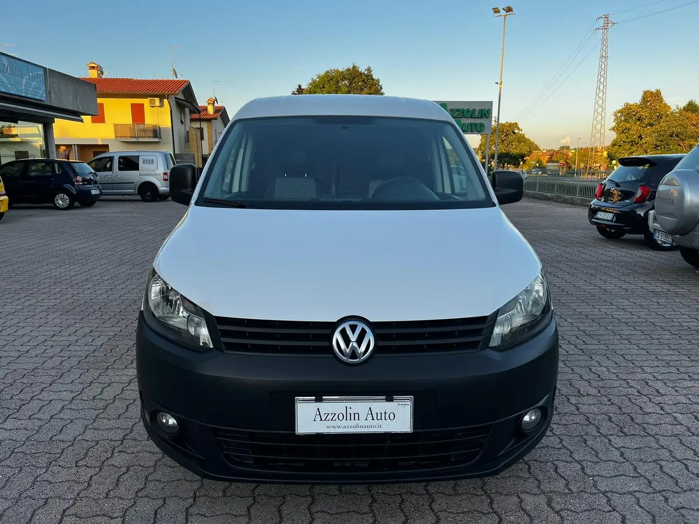 Volkswagen Caddy 1.6 TDI 102 CV SI A NEOPATENTATI Bianco - 2