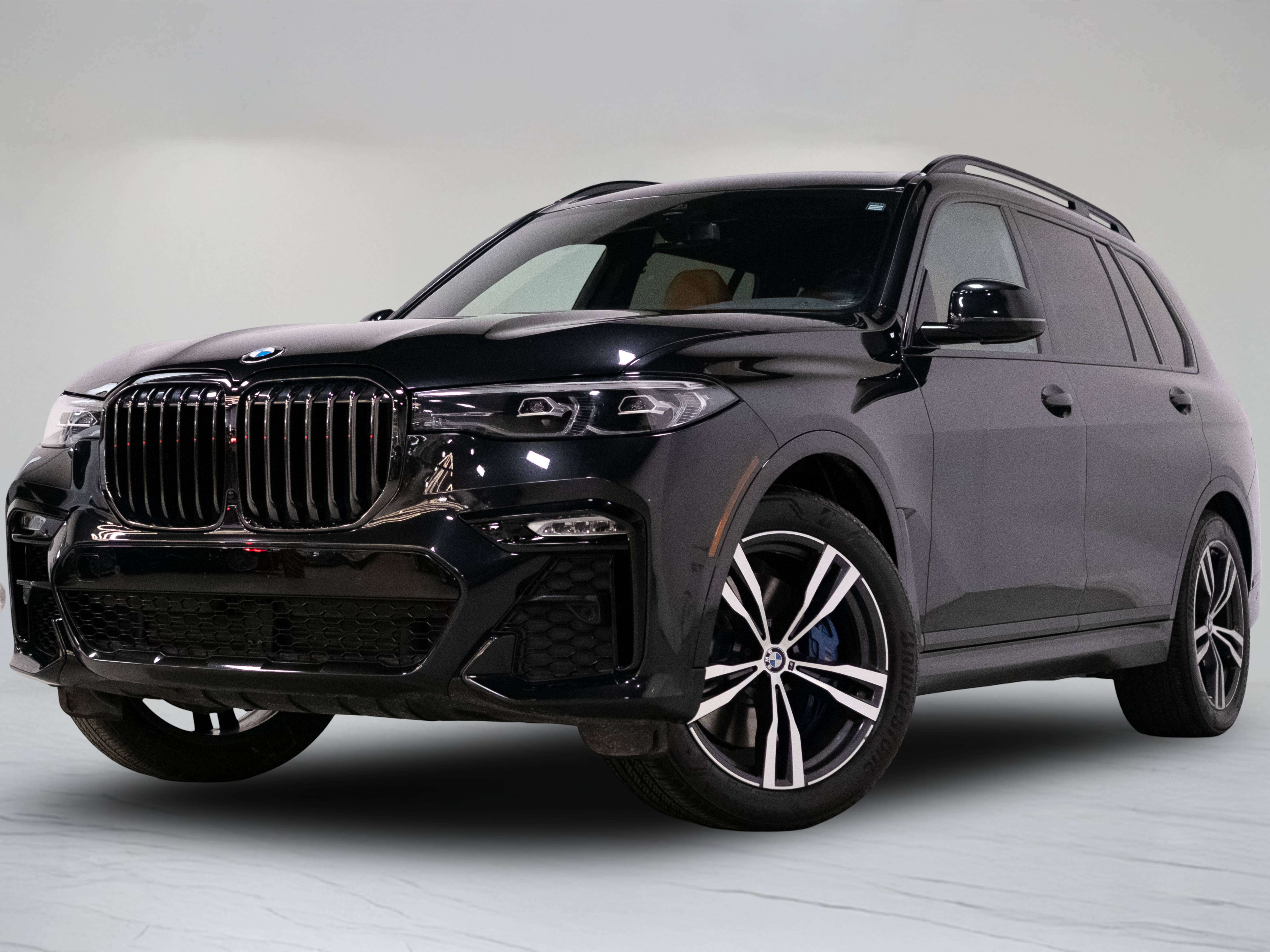 Black 2022 BMW X7 SUV / Crossover All-Wheel Drive 8-Speed Automatic