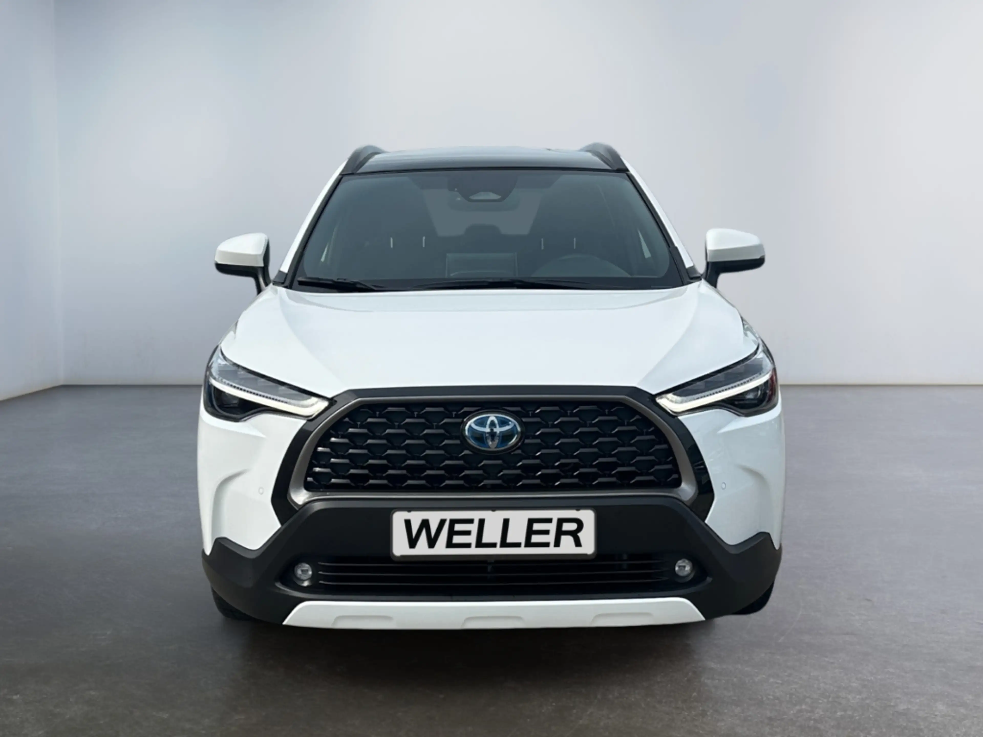 Toyota Corolla Cross 2.0 Hybrid AWD Team D *Premium-Paket* — photo 2