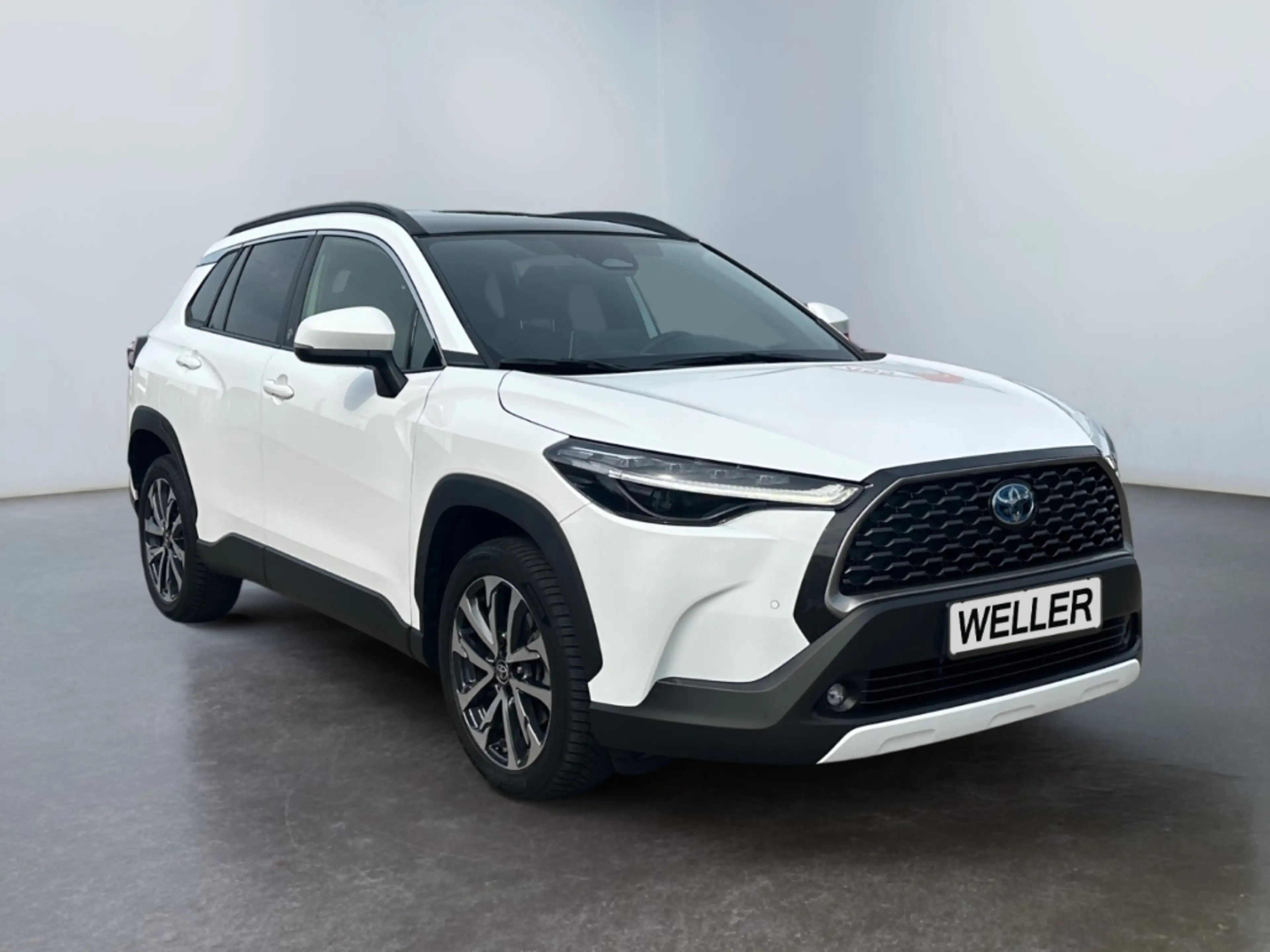 Toyota Corolla Cross 2.0 Hybrid AWD Team D *Premium-Paket* — photo 3
