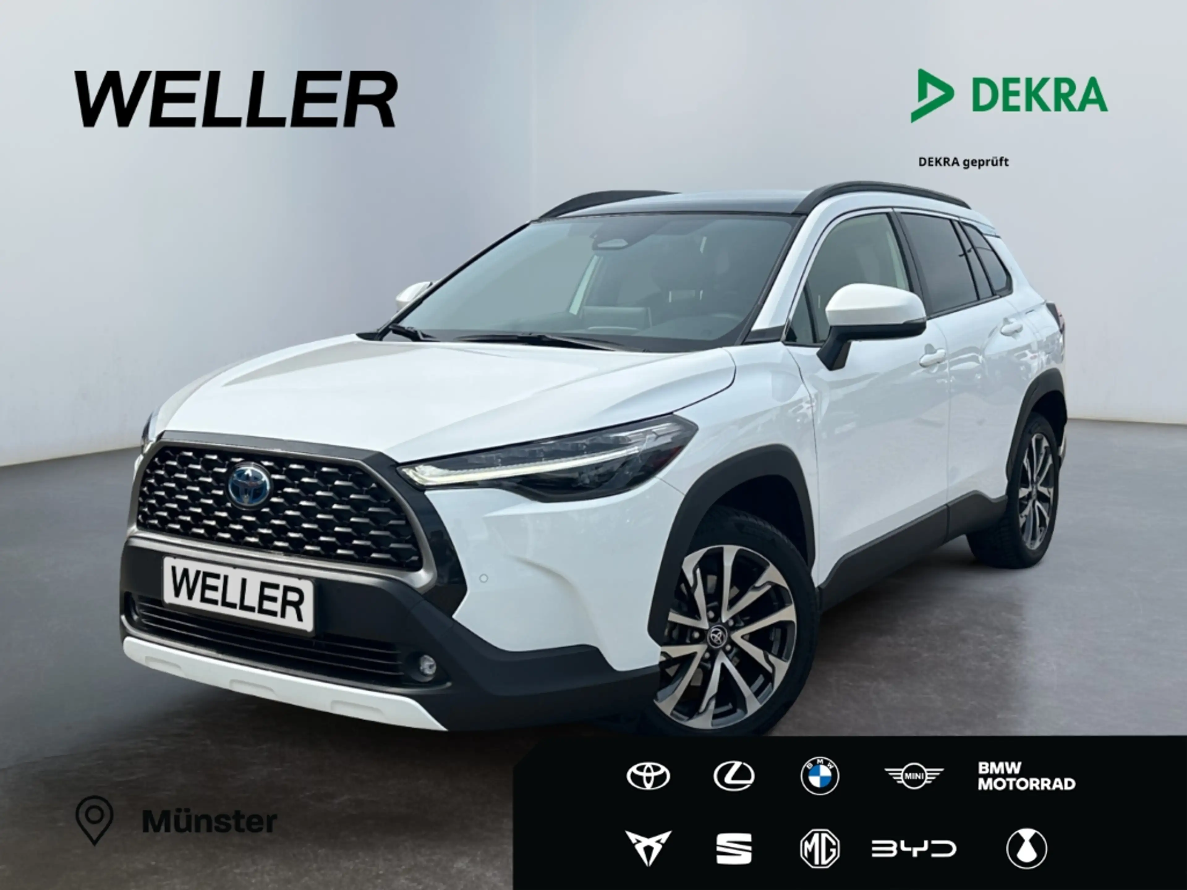 Toyota Corolla Cross 2.0 Hybrid AWD Team D *Premium-Paket*