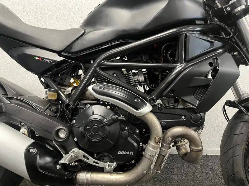 Ducati Monster 797 - foto 7