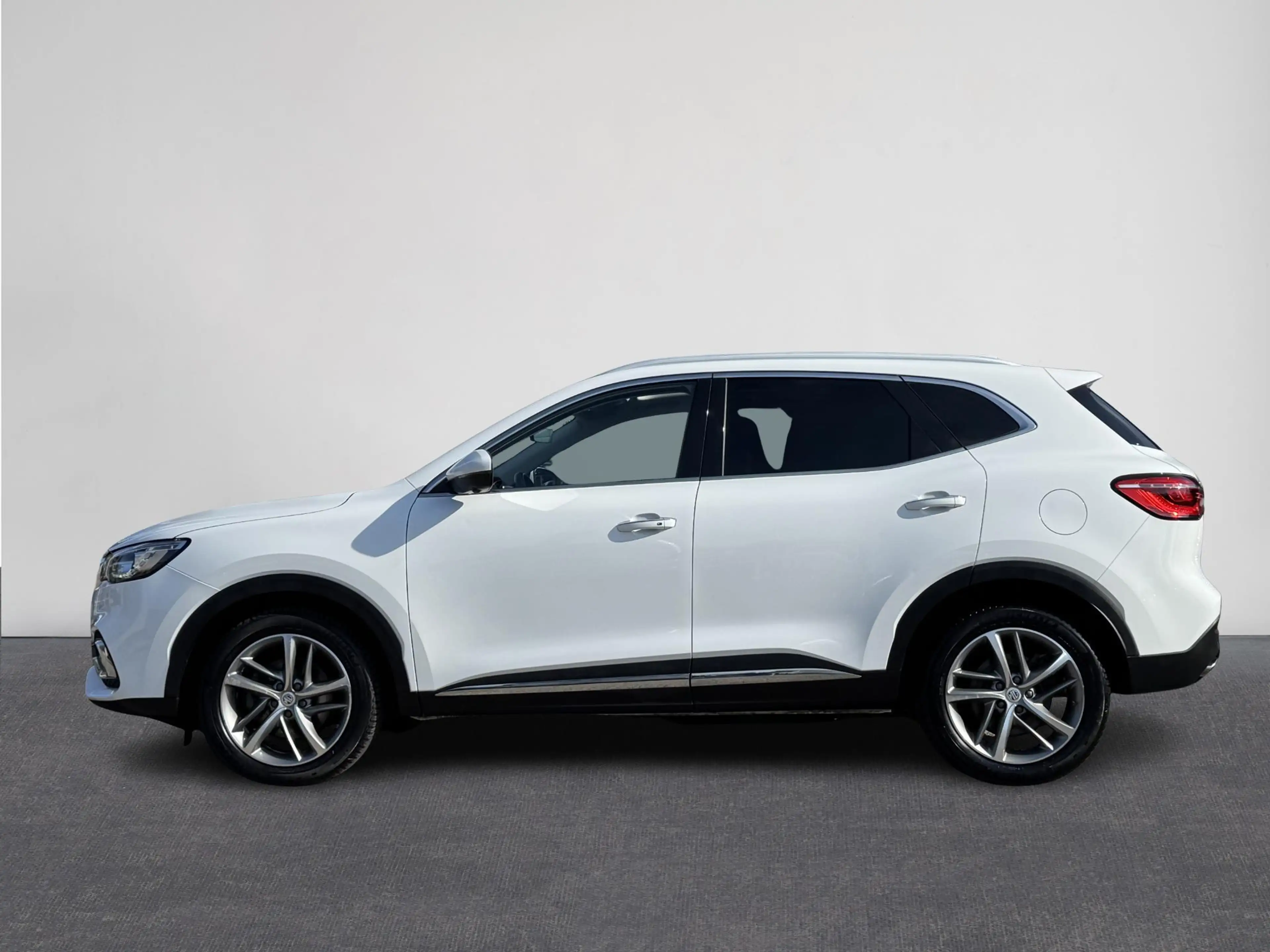 MG EHS 1.5 TGDI Luxury | Automaat | 360 Camera | Navi | C — photo 7