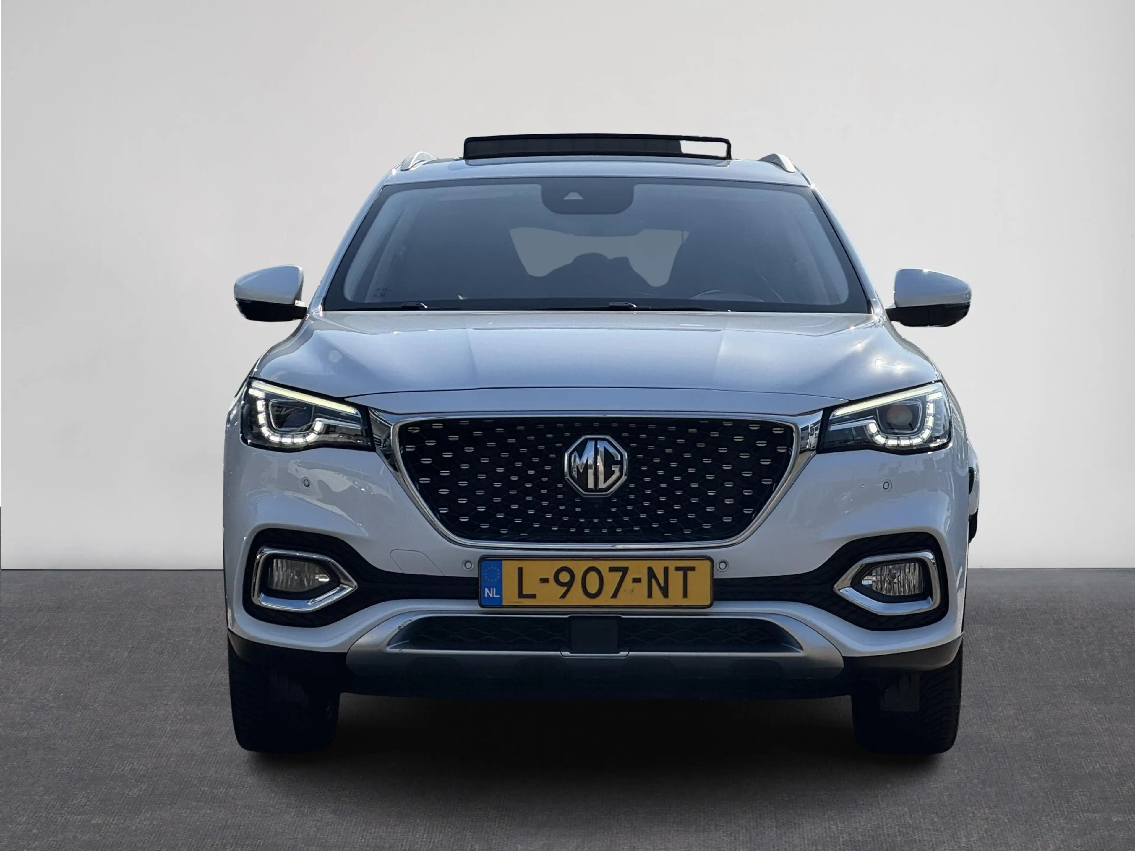 MG EHS 1.5 TGDI Luxury | Automaat | 360 Camera | Navi | C — photo 4
