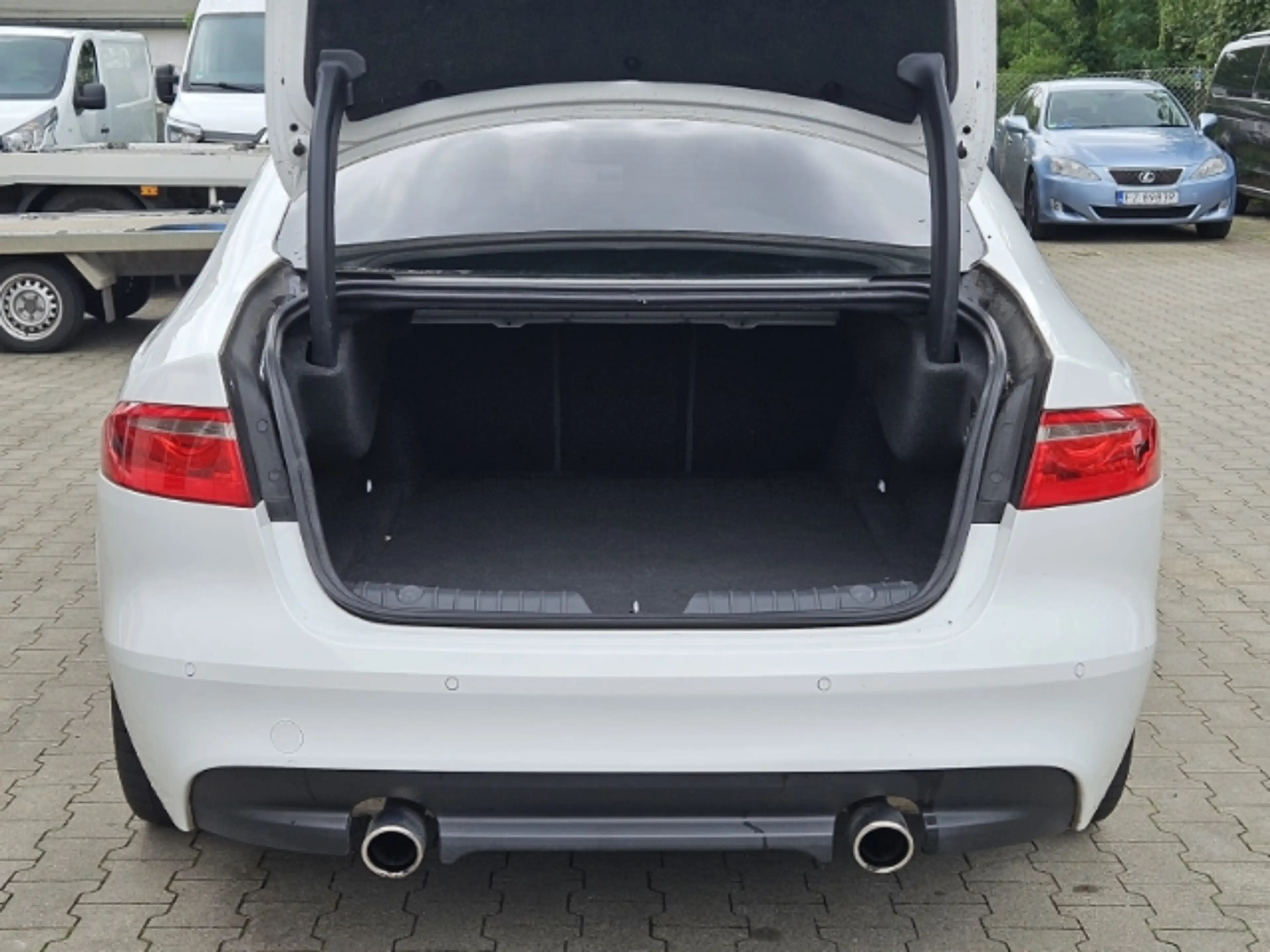 Jaguar XF AWD Automatik — photo 16