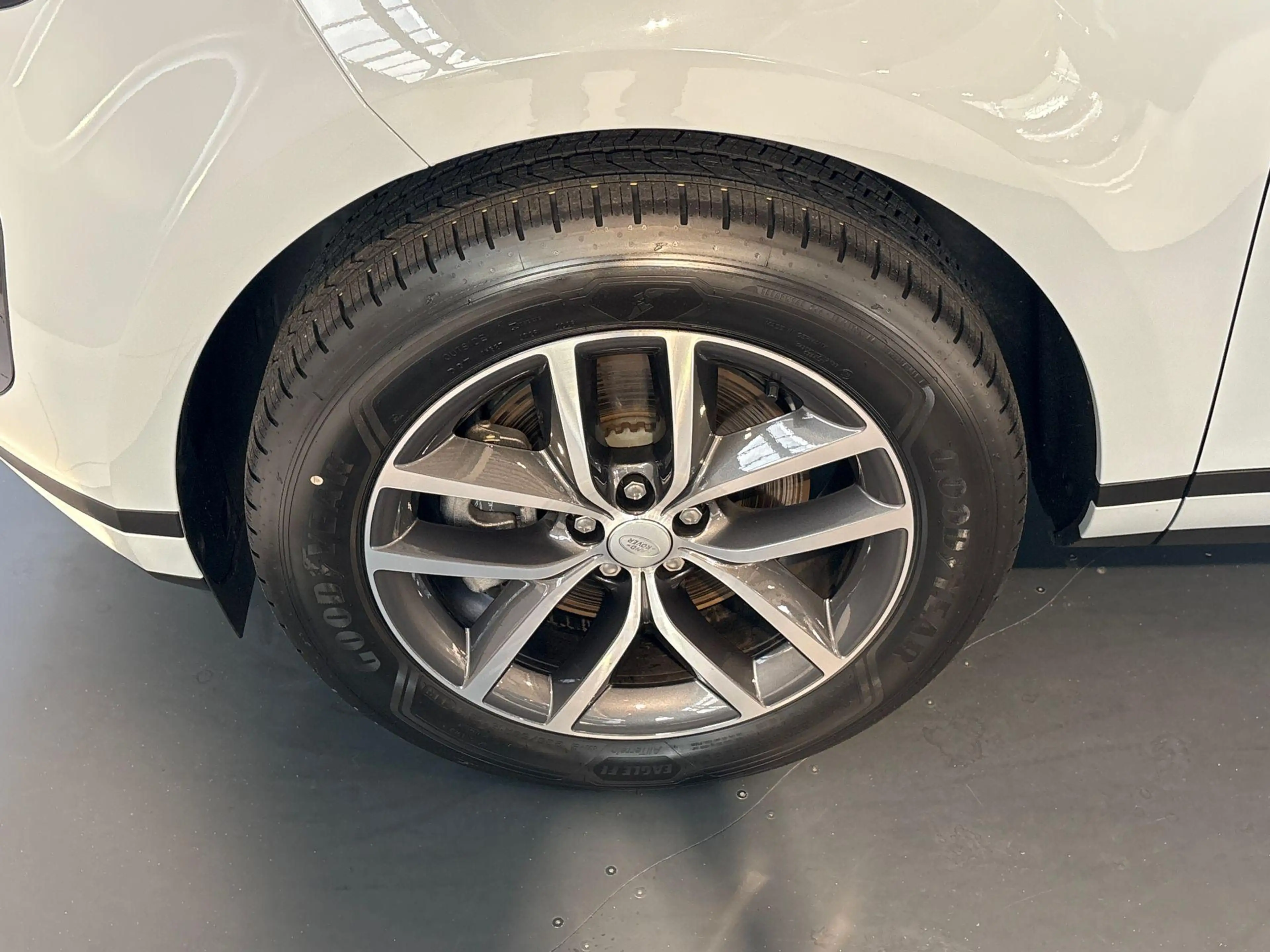 Land Rover Range Rover Evoque P270e AWD S EDITION — photo 9