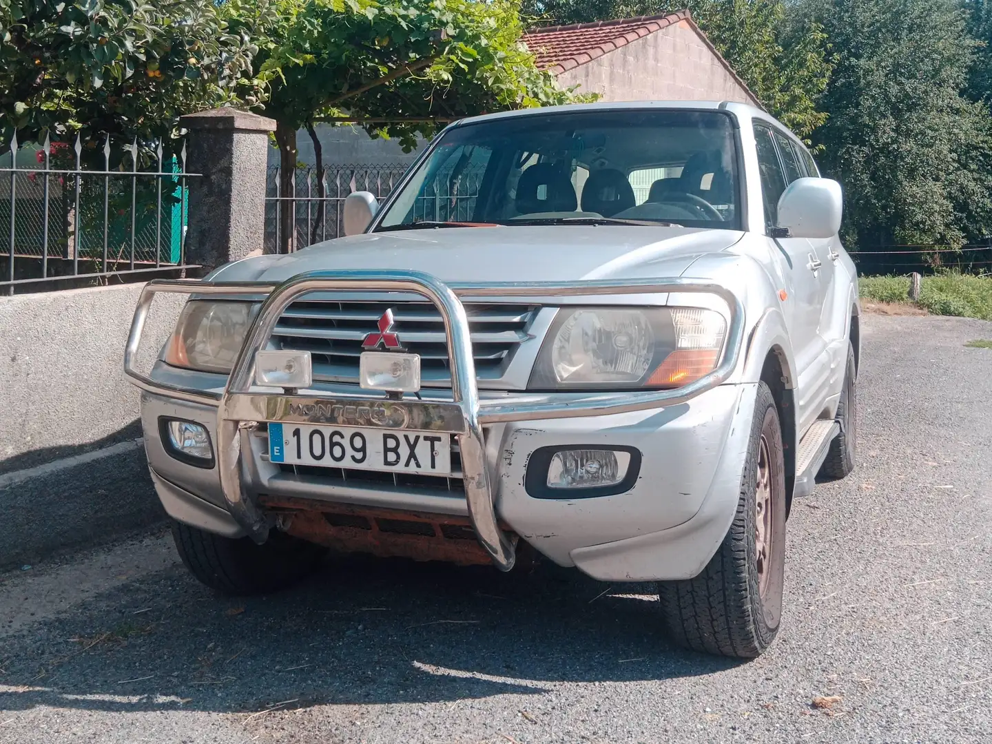 Mitsubishi Montero Montero 3.2 DI-D GLS Plateado - 2
