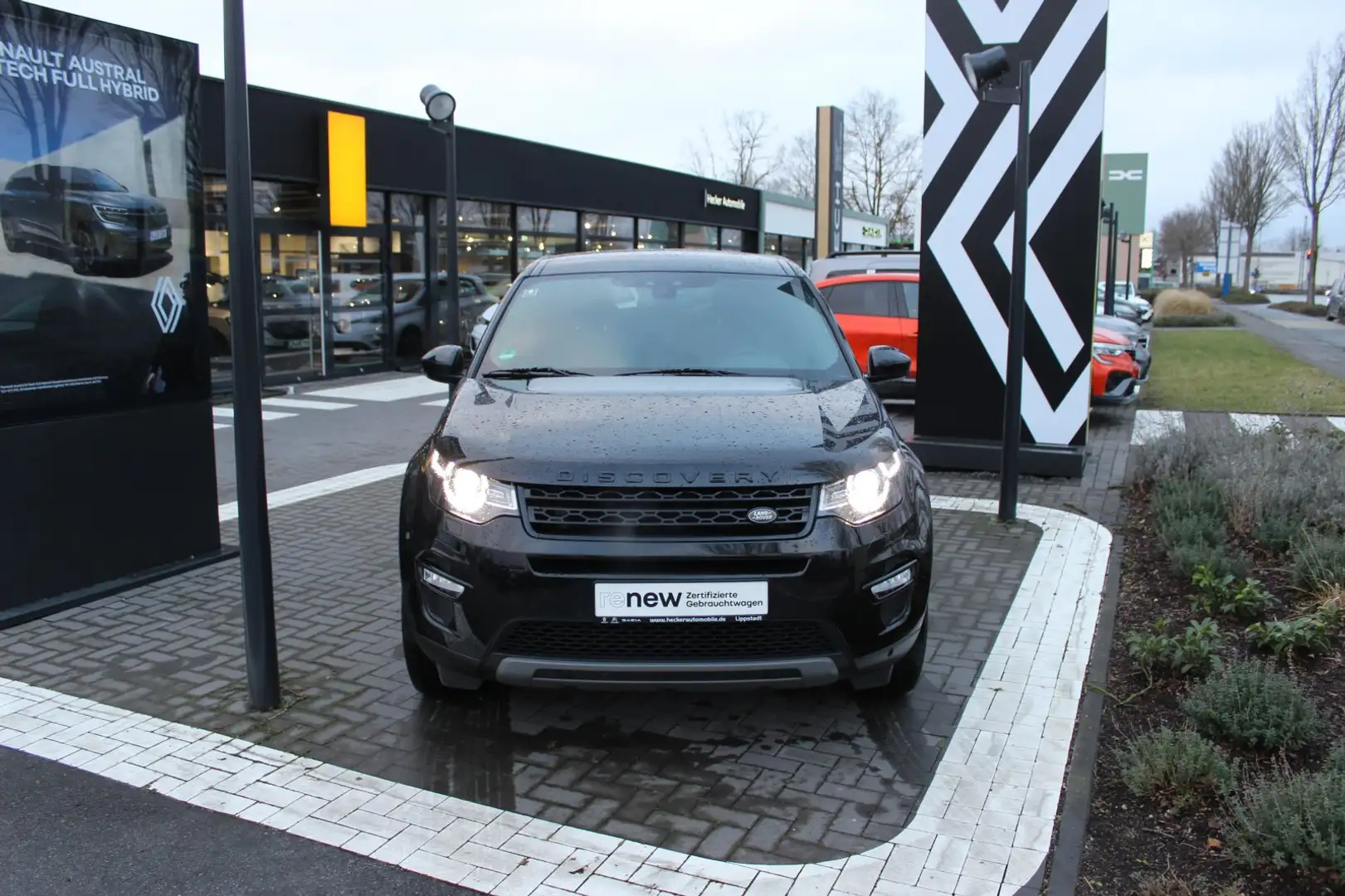 Land Rover Discovery Sport 2.0 Si4 SE *Automatik*Navi* Schwarz - 2