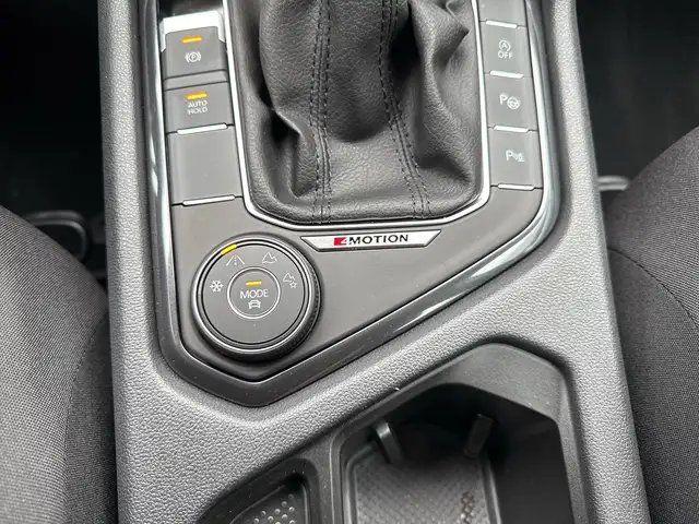 Volkswagen Tiguan Allspace view 15