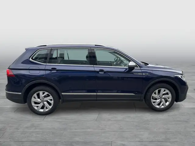 Volkswagen Tiguan Allspace view 5
