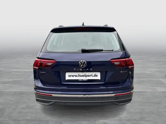 Volkswagen Tiguan Allspace view 6