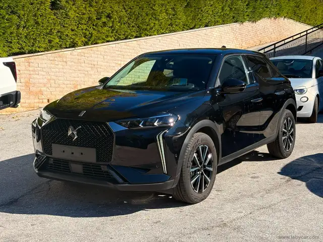 DS Automobiles DS 3 Crossback DS 3 PureTech 100 Bastille Business