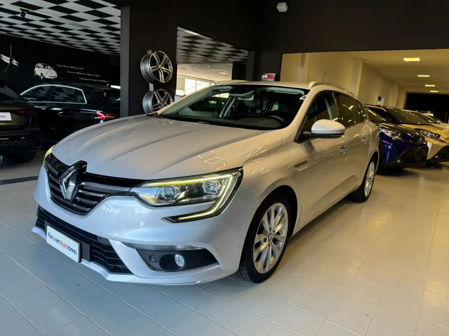 Renault Megane Sporter dCi 8V 110 CV EDC Energy Intens Grey - 1