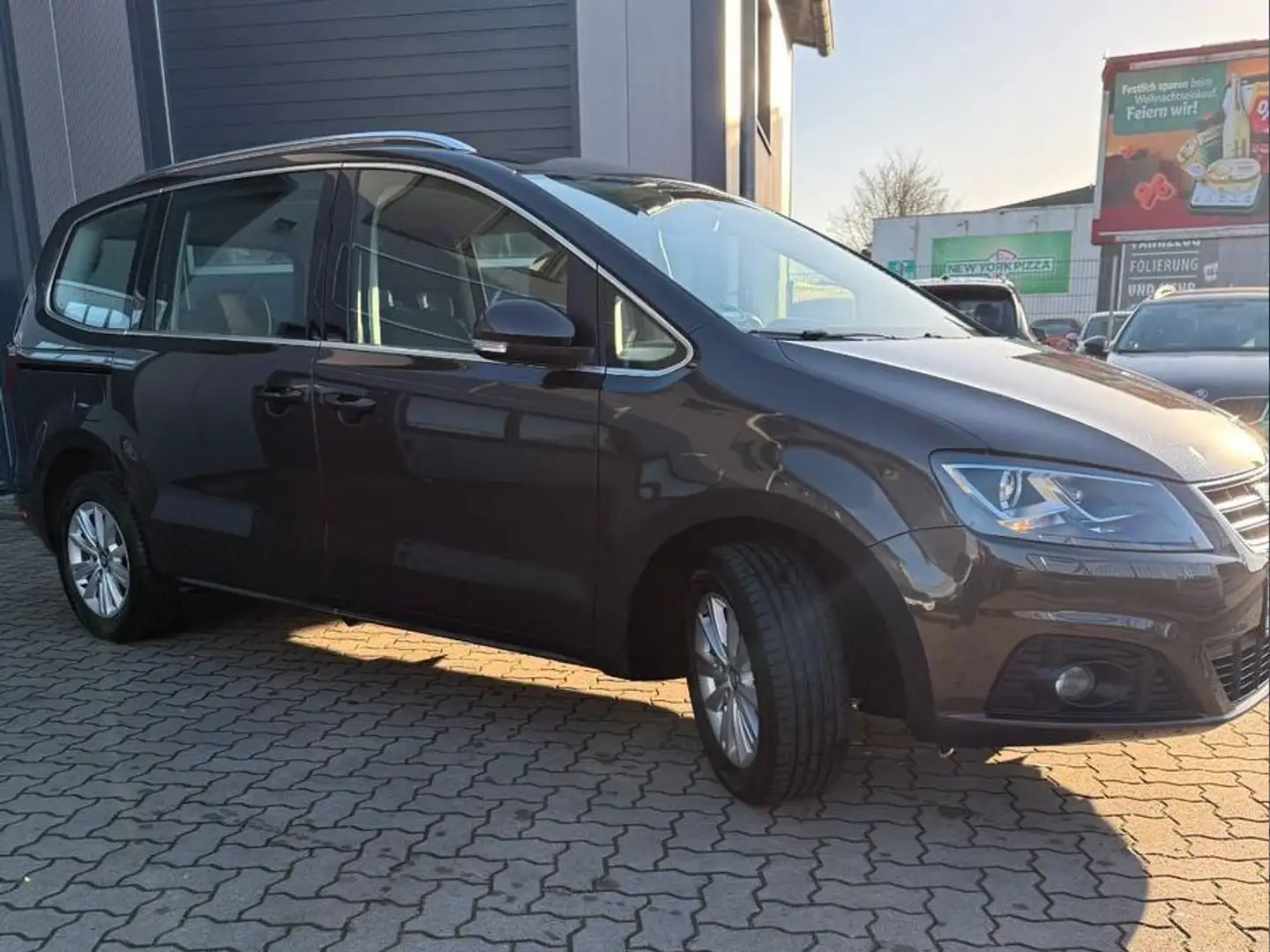 SEAT Alhambra 2.0TDI 110KW DPF EURO6 *Navi Marrón - 2