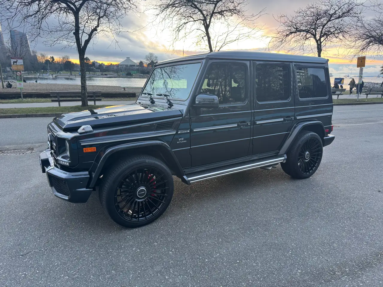 Mercedes-Benz G-Class снимка Mercedes-Benz G-Class