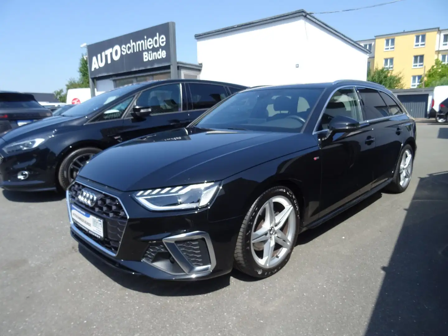 Audi A4 Avant 35 TFSI S line Panorama Mild-Hybrit Schwarz - 1