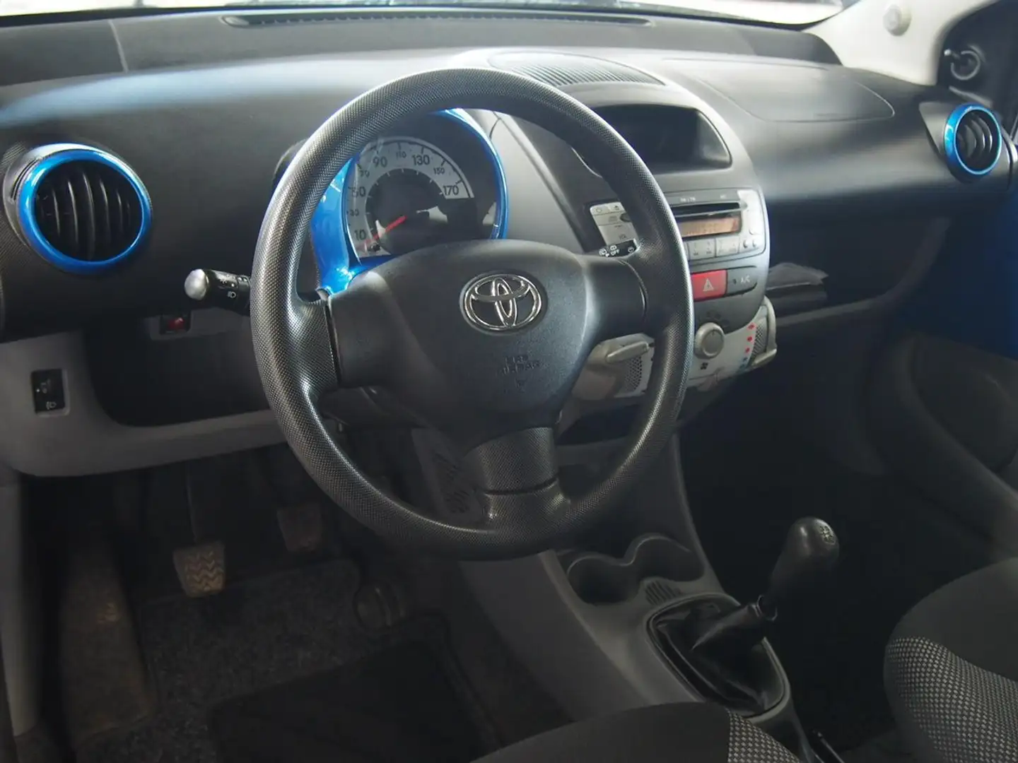 Toyota Aygo 1.0 Dynamic Blue Airco (APK:Nieuw) Incl.Garantie Bleu - 2