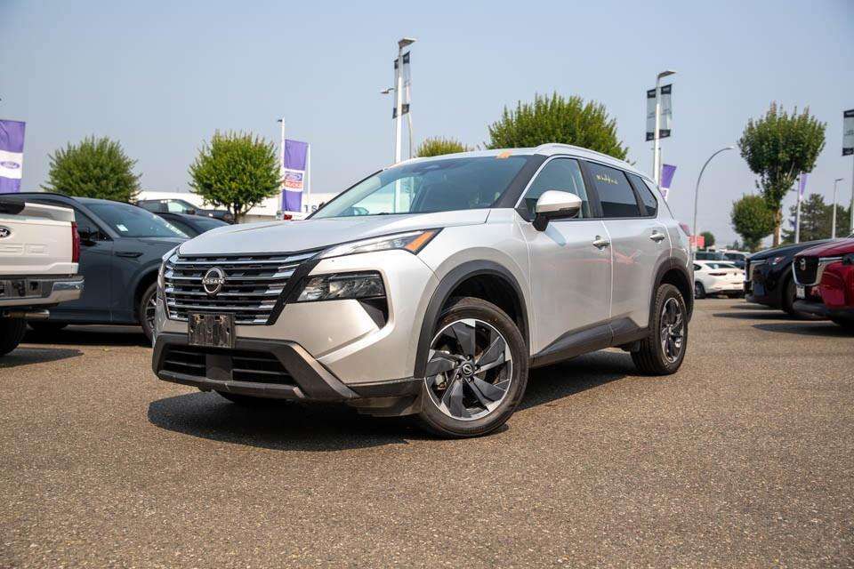 2025 Nissan Rogue AWD SV Moonroof | NO ACCIDENTS | LOCAL BC CAR — снимка 1