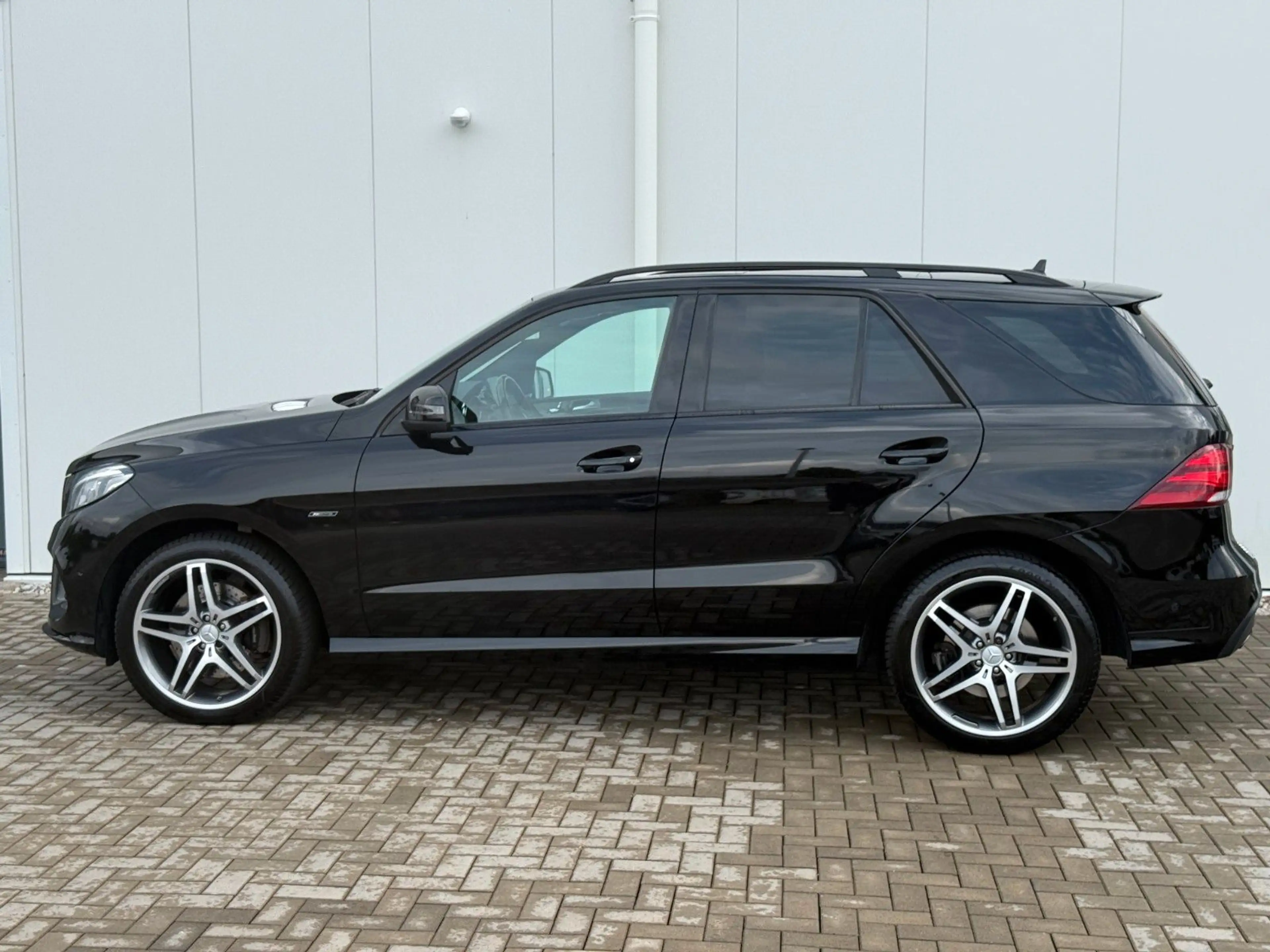 Mercedes-Benz GLE 43 AMG 450 AMG 4Matic AHK PANO LUFT VOLL TOP — photo 7