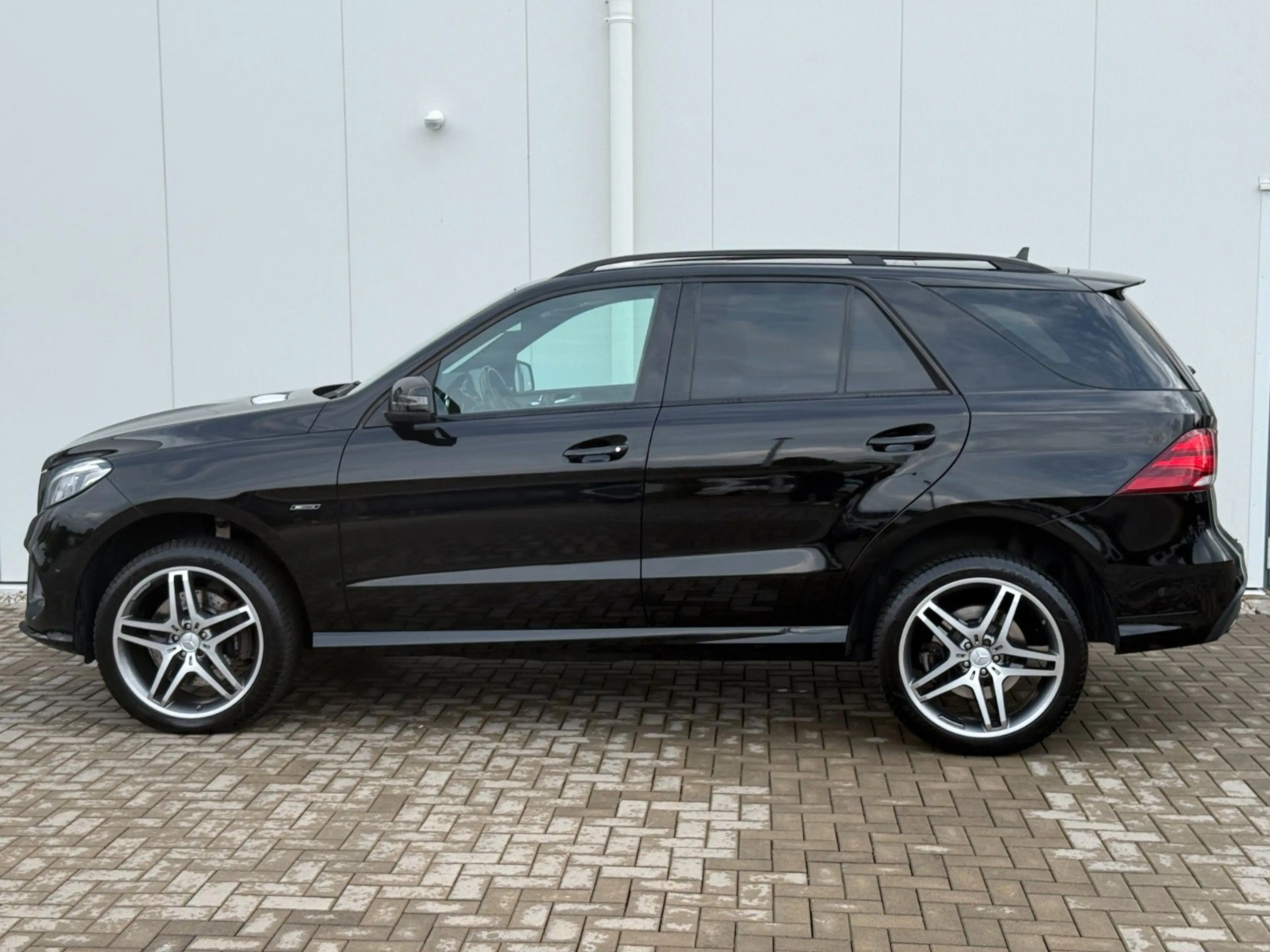 Mercedes-Benz GLE 43 AMG 450 AMG 4Matic AHK PANO LUFT VOLL TOP — photo 6