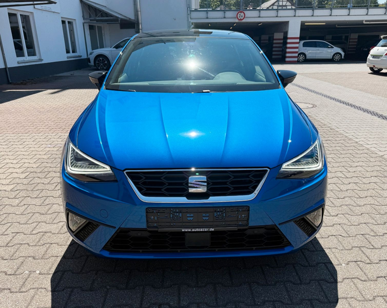 SEAT Ibiza FR NAVI/SHZ/R-CAM/PANO/1HAND — photo 2