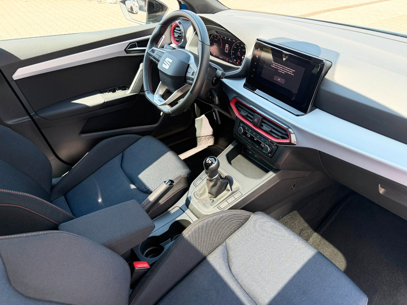 SEAT Ibiza FR NAVI/SHZ/R-CAM/PANO/1HAND — photo 11