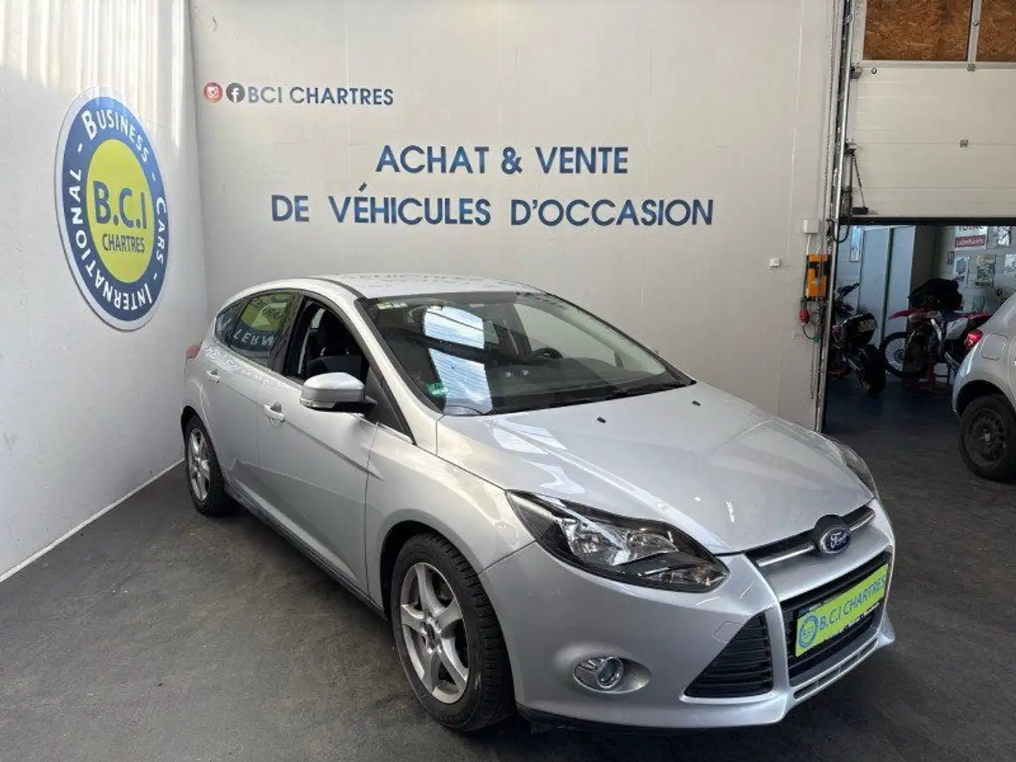 Ford Focus 1.0 SCTI 100CH ECOBOOST STOP&START EDITION 5P Gris - 2