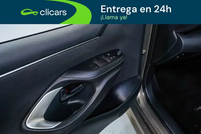 Toyota Yaris view 18