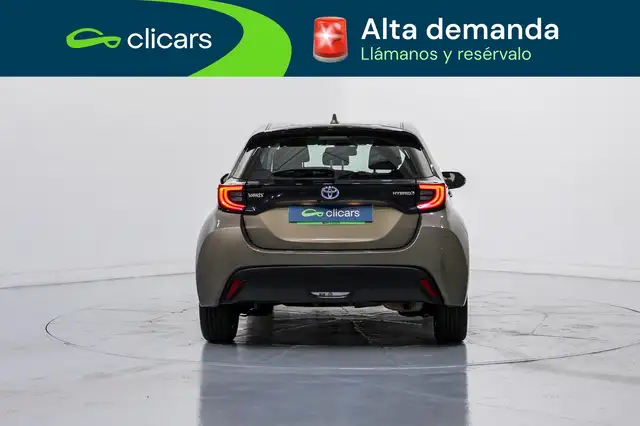 Toyota Yaris view 4