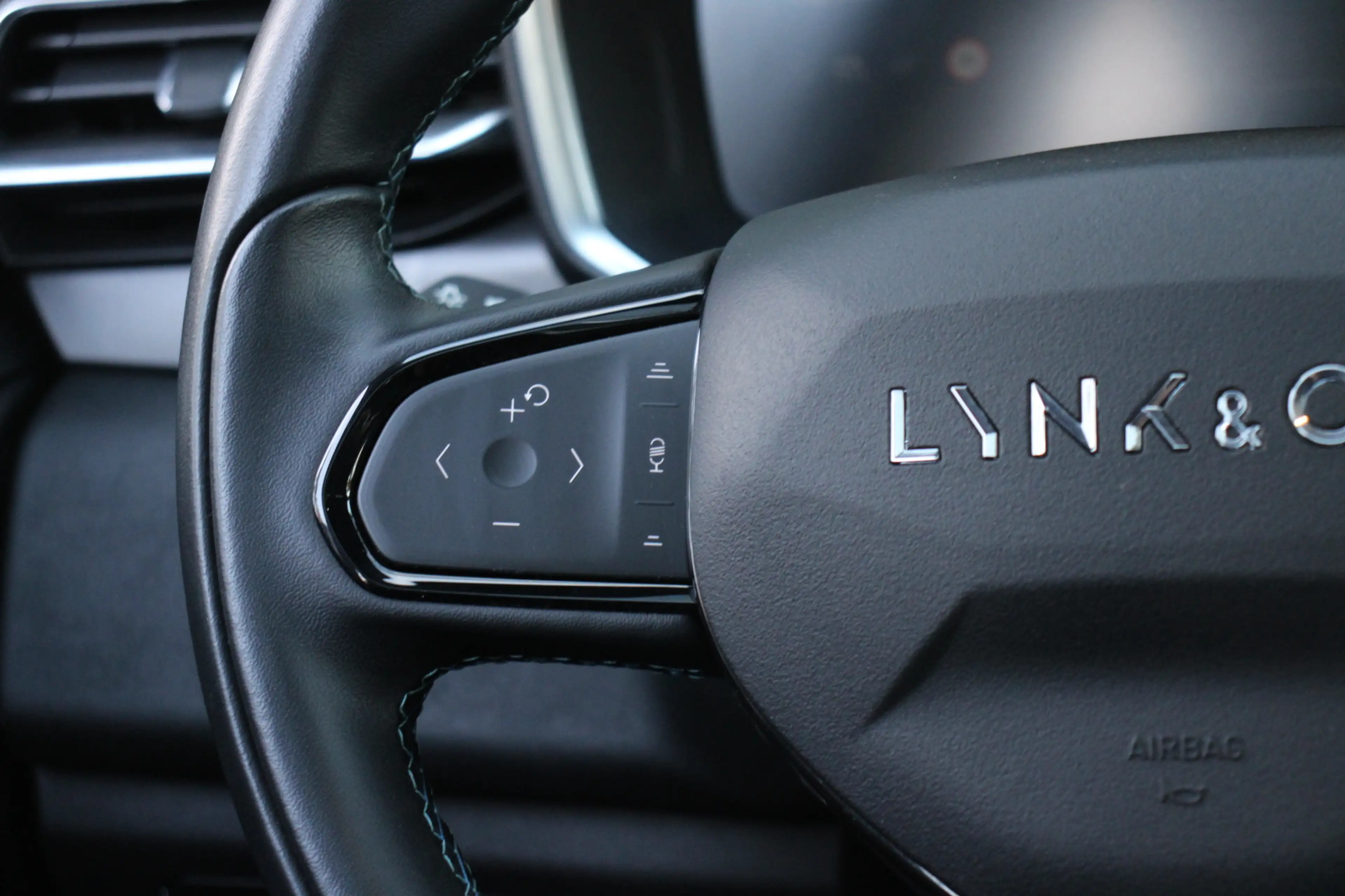 Lynk & Co 01 1.5 — photo 13